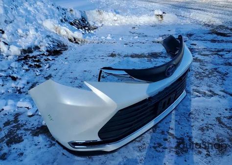 2021 Toyota Sienna Xle z USA, uszkodzony, nr VIN 5TDYRKEC6MS061802